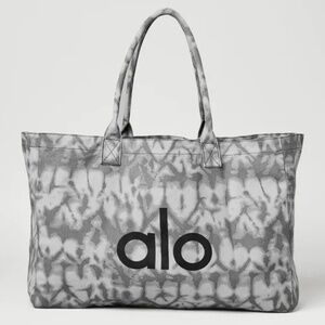 ALO Yoga Gray Tie Dye Large Tote Bag NWT